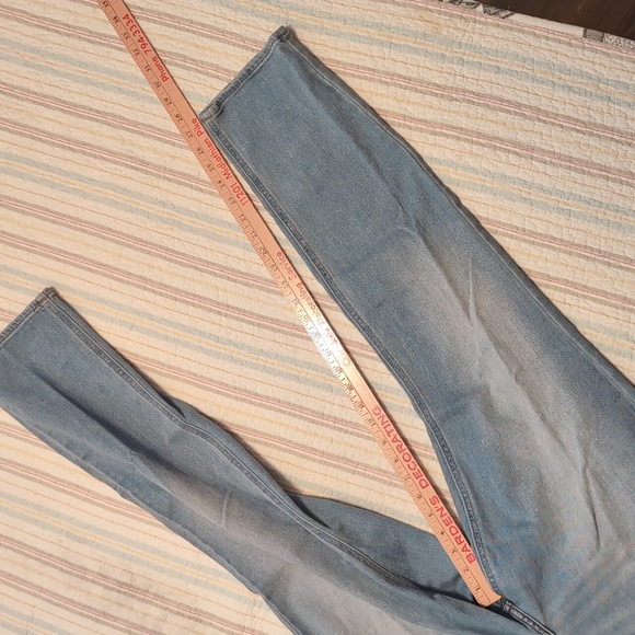 Old Navy Sky Blue Straight Leg Jeans - Picture 5 of 7
